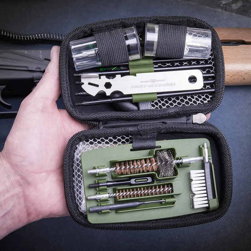 Laden Sie das Bild in Galerie -Viewer, Gun Boss AK-47 Cleaning Kit REAL AVID
