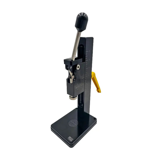Wilson Reloading Arbor Press – Vista laterale con scala di riferimento e leva cam-over | ZEM